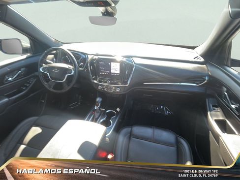 Used 2023 Chevrolet Traverse RS image 31