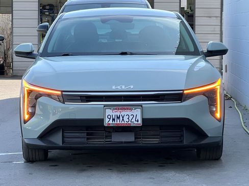 Used 2025 Kia K4 LXS image 11