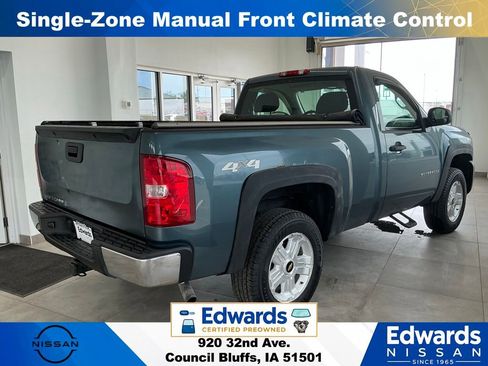 Used 2009 Chevrolet Silverado 1500 W/T AWD/4WD image 9