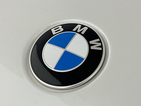 Used 2024 BMW X5 xDrive40i w/ M Sport Package AWD/4WD image 34