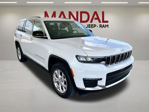 Used 2022 Jeep Grand Cherokee L Limited AWD/4WD image 5