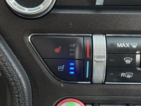 Used 2019 Ford Mustang Premium RWD image 18