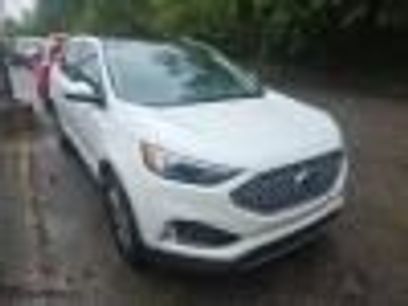 Used 2024 Ford Edge SEL w/ Convenience Package