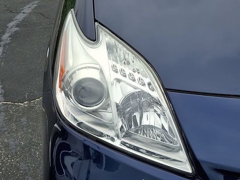 Used 2015 Toyota Prius Three FWD image 9