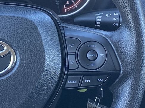 Certified 2025 Toyota RAV4 LE image 18