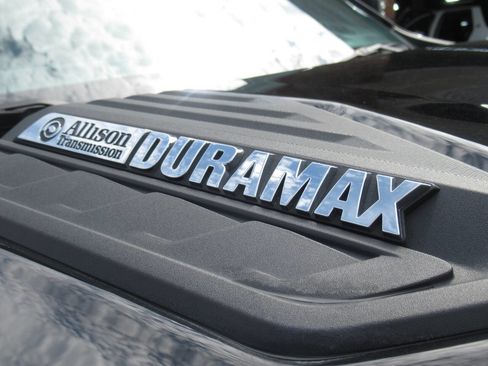 Used 2024 Chevrolet Silverado 3500 High Country w/ High Country Premium Package image 6