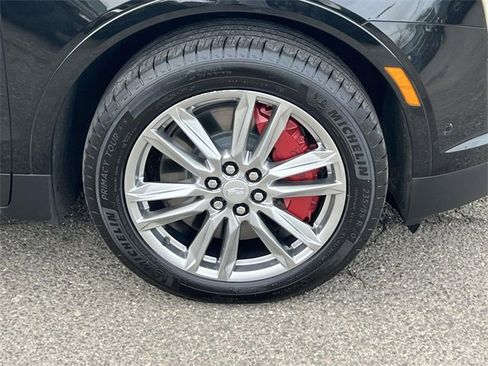 Used 2025 Cadillac XT5 Sportv w/ Technology Package image 7