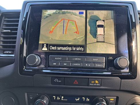 Used 2024 Nissan Frontier Pro-X w/ Pro Convenience Package image 11