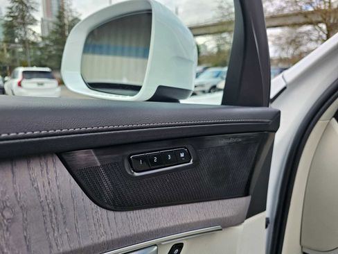 New 2026 Volvo XC90 T8 Ultra w/ Protection Package Premier AWD/4WD image 30