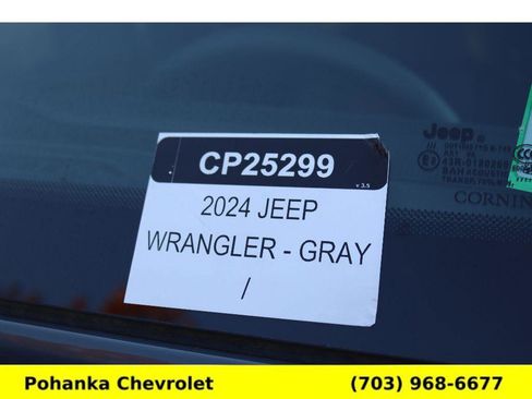 Used 2024 Jeep Wrangler Rubicon w/ Technology Group image 35