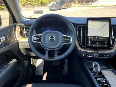 New 2026 Volvo XC60 B5 Plus w/ Climate Package AWD/4WD image 15
