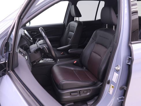 Certified 2023 Honda Ridgeline Black Edition image 4