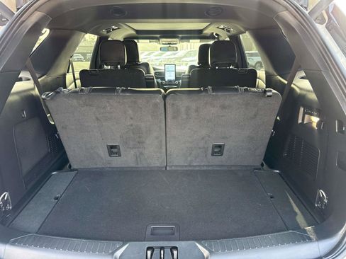 Used 2023 Ford Explorer ST w/ Equipment Group 401A image 8