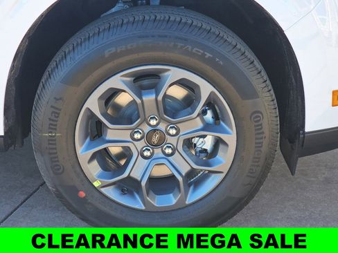 New 2025 Ford Maverick XLT image 38