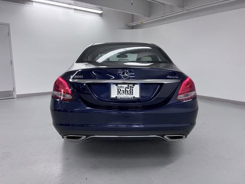 Used 2018 Mercedes-Benz C 300 4MATIC Sedan image 4