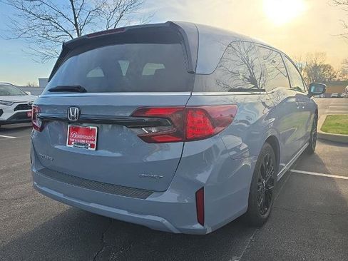 Used 2025 Honda Odyssey Sport-L image 7