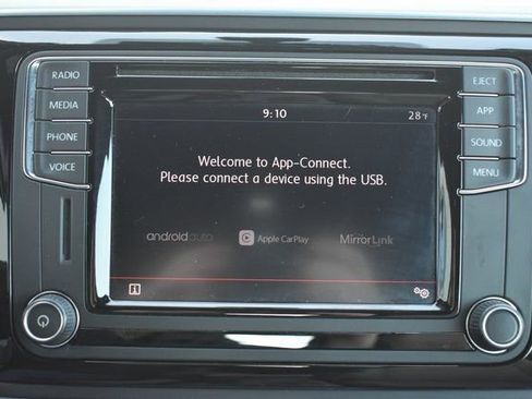 Used 2018 Volkswagen Beetle 2.0T Coast image 22