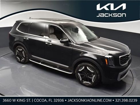 New 2025 Kia Telluride S FWD image 1