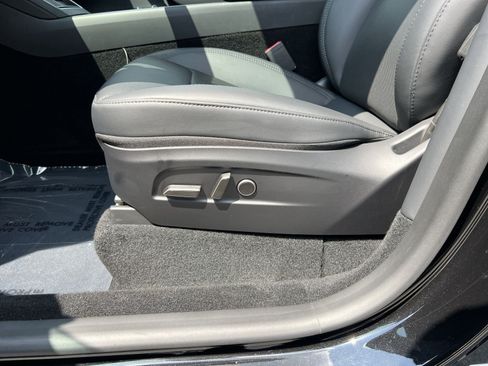 Used 2026 Tesla Model Y Long Range AWD/4WD image 14