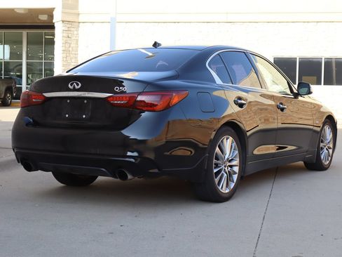 Used 2018 INFINITI Q50 Luxe w/ Essential Package (3.0T Luxe) RWD image 3