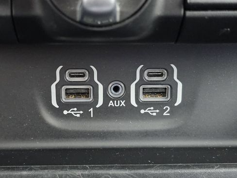Used 2022 RAM 1500 Laramie w/ Sport Appearance Package AWD/4WD image 26