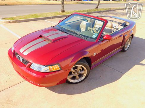 Used 2004 Ford Mustang GT image 10