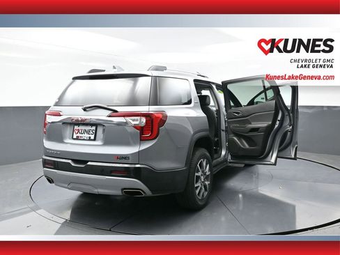 Used 2023 GMC Acadia SLT image 57