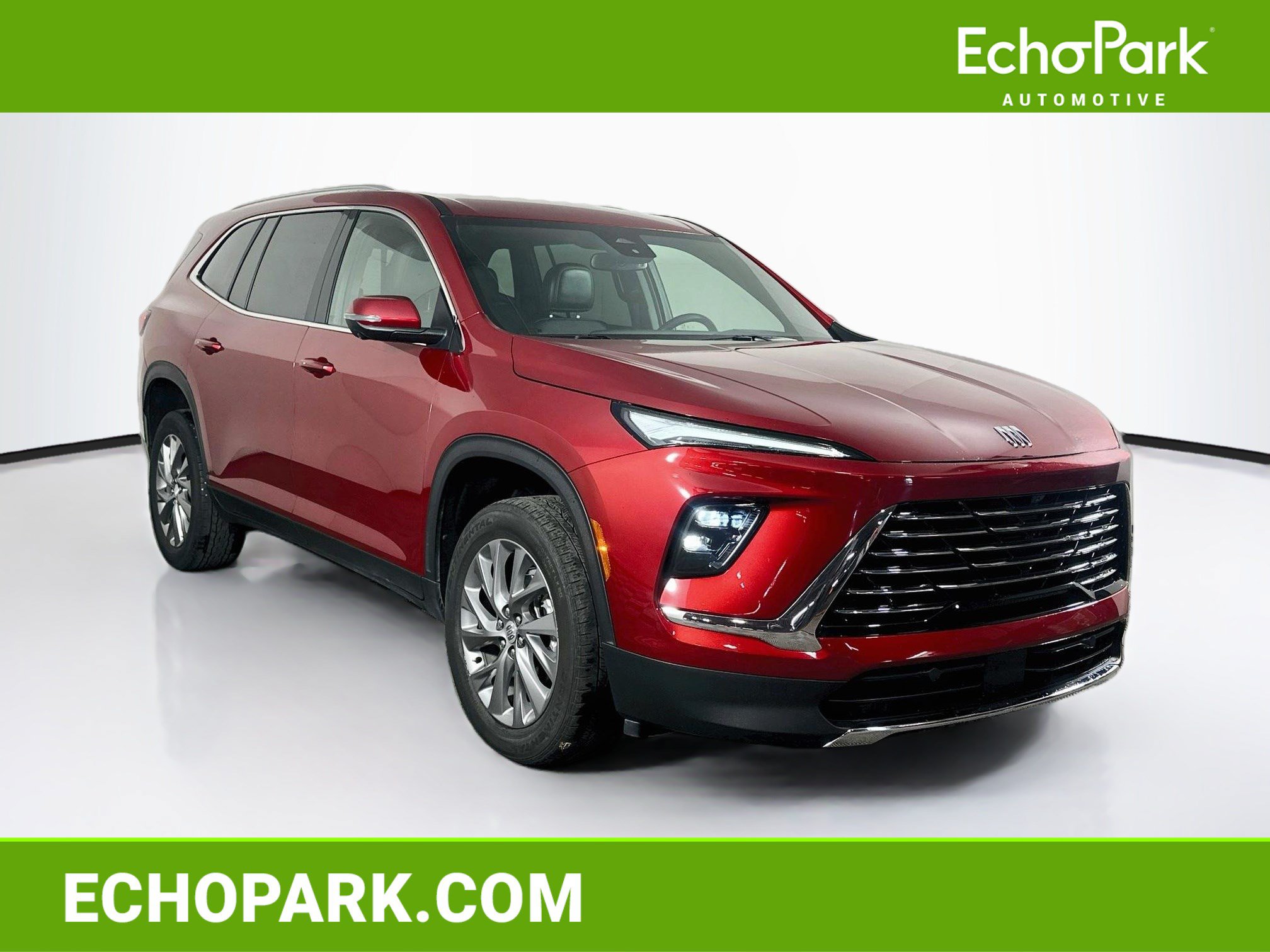 Used 2025 Buick Enclave Preferred FWD image 1