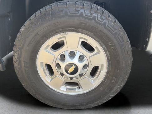 Used 2012 Chevrolet Silverado 2500 LT w/ Snow Plow Prep Package image 20