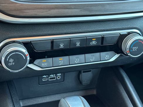 Used 2025 Nissan Altima 2.5 SV FWD image 19