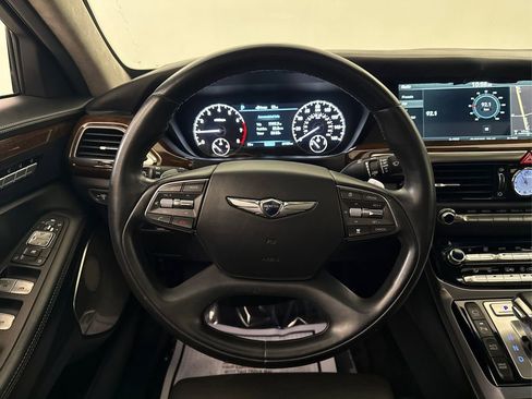 Used 2017 Genesis G90 3.3T Premium image 30