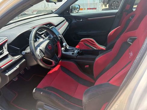 Used 2018 Honda Civic Type R image 15