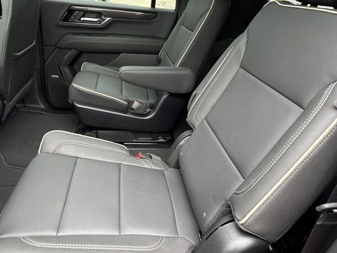 New 2026 GMC Yukon XL Elevation w/ Elevation Premium Package image 5