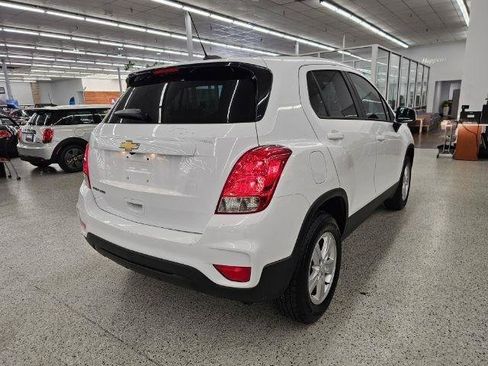 Used 2020 Chevrolet Trax LS w/ Tint and Cruise Package AWD/4WD image 4