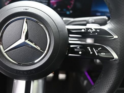 Used 2026 Mercedes-Benz GLB 250 image 14