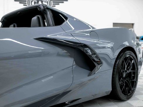 Used 2024 Chevrolet Corvette Stingray Preferred Cpe w/ Z51 Performance Package RWD image 29