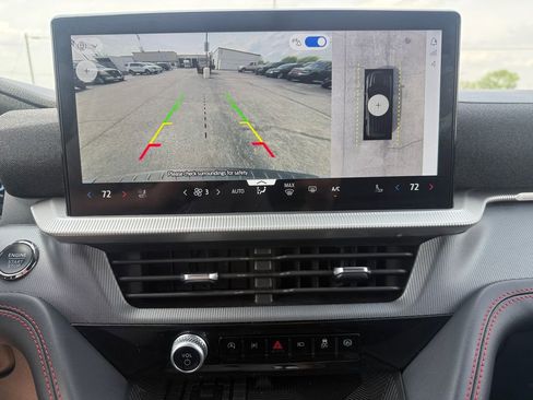 Used 2025 Ford Explorer ST-Line w/ Premium Package image 29