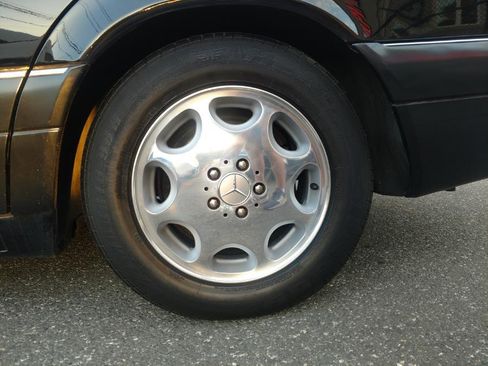 Used 1996 Mercedes-Benz S 320 image 39