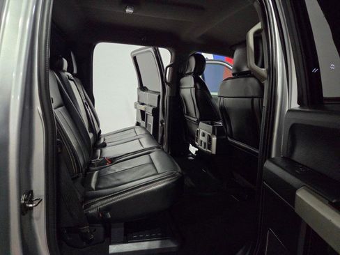 Used 2020 Ford F250 Lariat w/ Lariat Value Package image 10