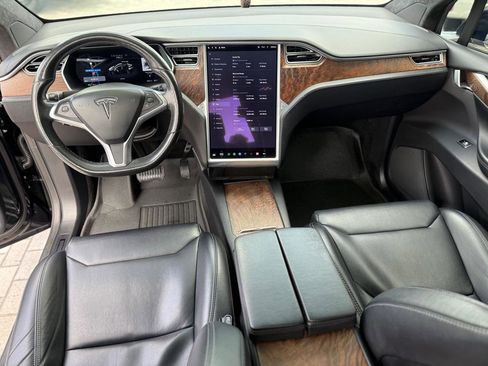 Used 2017 Tesla Model X 75D AWD/4WD image 13