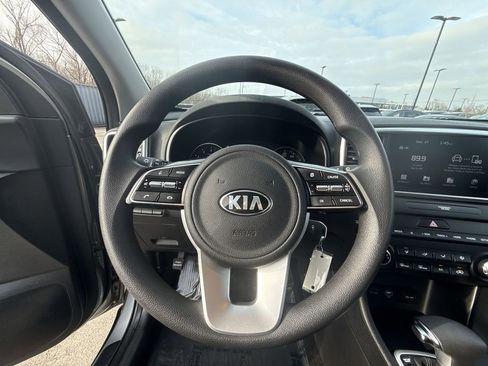 Used 2021 Kia Sportage LX image 14