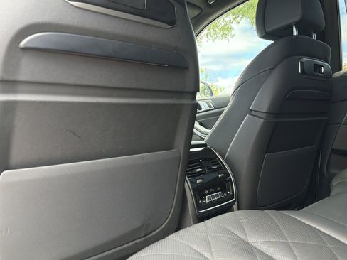 Certified 2025 BMW X7 xDrive40i image 20