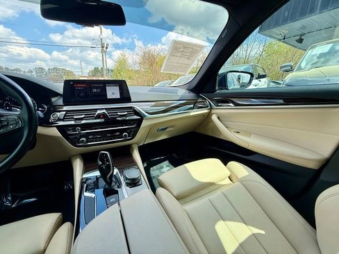 Used 2018 BMW 530i RWD image 20