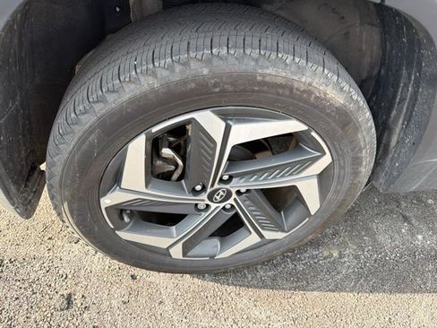 Certified 2024 Hyundai Tucson Limited AWD/4WD image 30