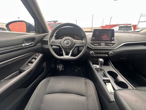 Used 2019 Nissan Altima 2.5 S FWD image 12
