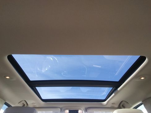 Used 2020 Jeep Grand Cherokee Overland image 9