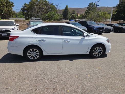 Used 2018 Nissan Sentra SV FWD image 6