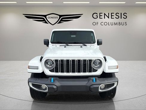 Used 2024 Jeep Wrangler Unlimited Sahara AWD/4WD image 8