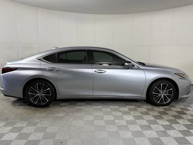 Certified 2022 Lexus ES 350 w/ Premium Package FWD image 10