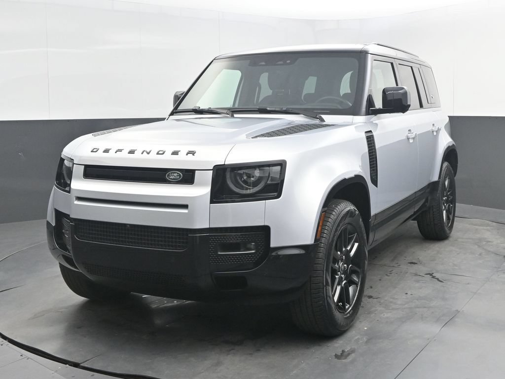 Used 2024 Land Rover Defender 110 X-Dynamic SE AWD/4WD image 1